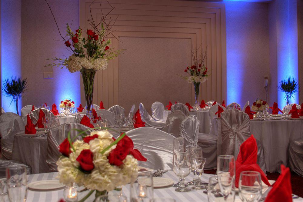 Durham Marriott City Center Restoran gambar